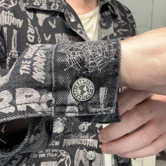 Universal Monsters black jean jacket Size MEDIUM - Picture 6 of 7